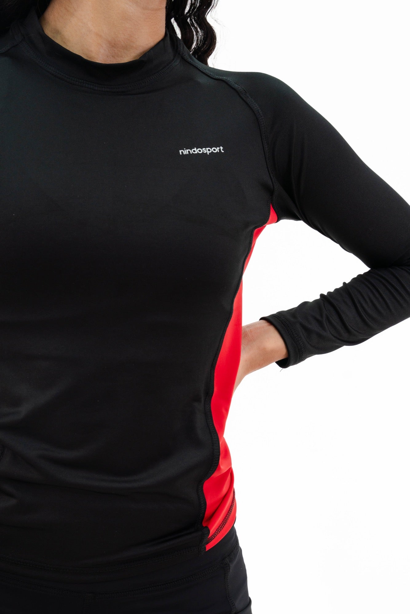RASHGUARD NEGRO CON ROJO