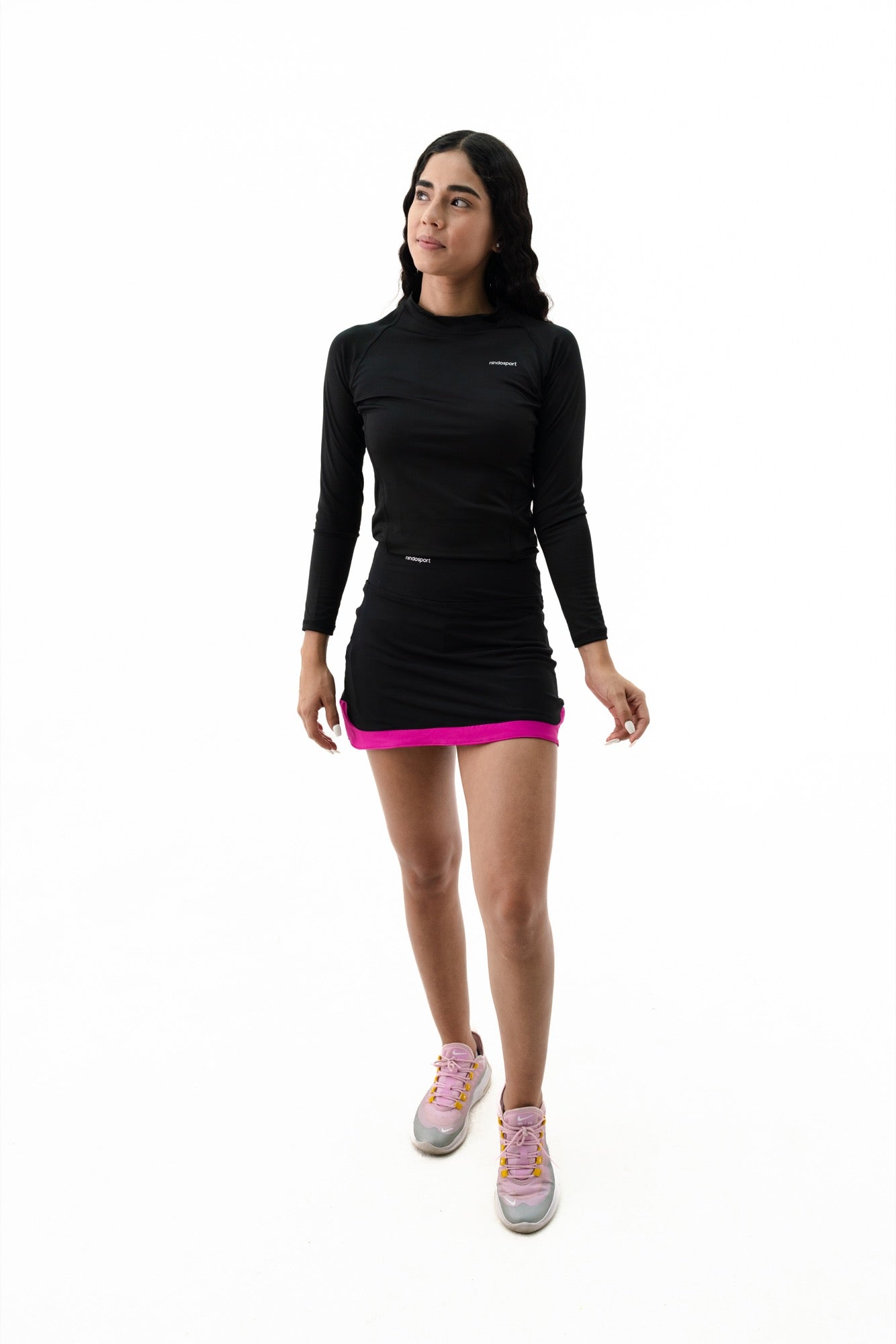 SHORT FALDA NEGRO ROSA FIUSHA